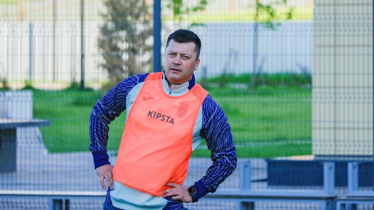 «Азартный ли я? Очень»: поиграли с мэром Уфы в футбол и поговорили о жизни, работе и городе