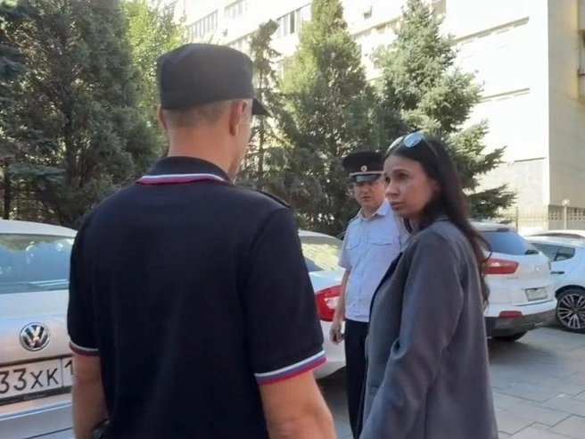 Общественницу задержали в здании Волгоградского областного суда | Источник: Сергей Островский