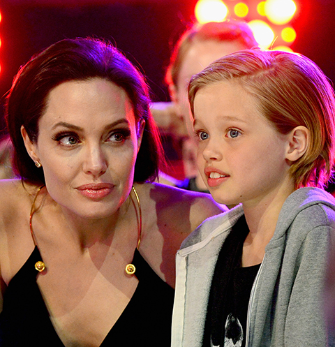 От светловолосой малышки до трудного подростка: лучшие фото дочери Анджелины Джоли и Брэда Питта