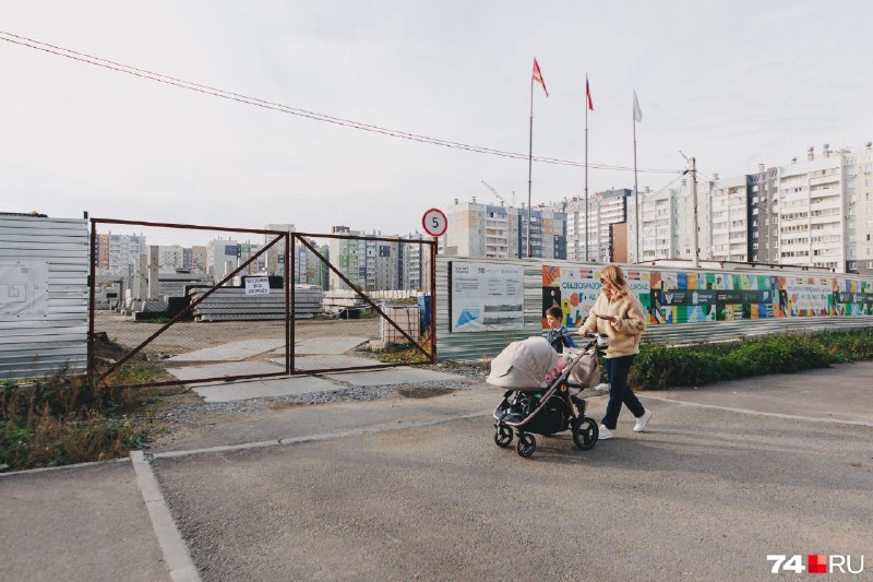 Власти рассказали, что будет с недостроенной школой на Тополиной аллее в Челябинске