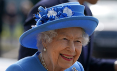 Свежа и позитивна: Елизавета II отправилась в первую поездку после смерти принца Филиппа