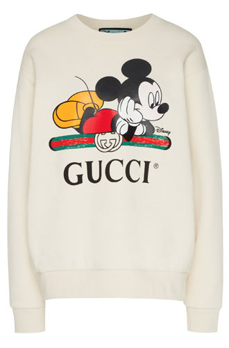 Белый свитшот оверсайз Disney x GucciЦена: 70 500 руб.
Где купить: aizel.ru