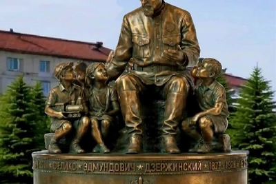 Скульптуру Дзержинского установят в сквере «Щит и Меч» Южно-Сахалинска