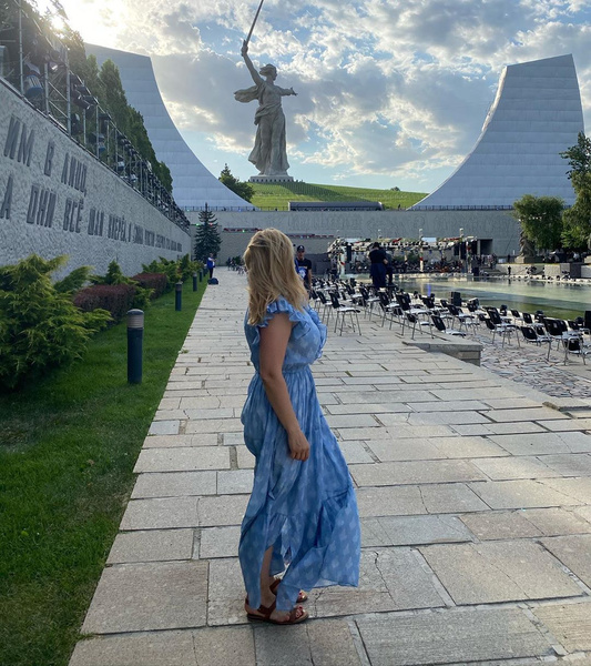 Ирина Пегова нашла идеальный сарафан для жаркого лета