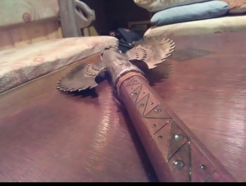 … его поделками украшен весь родительский дом | Источник: предоставлено родственниками Артема Д.