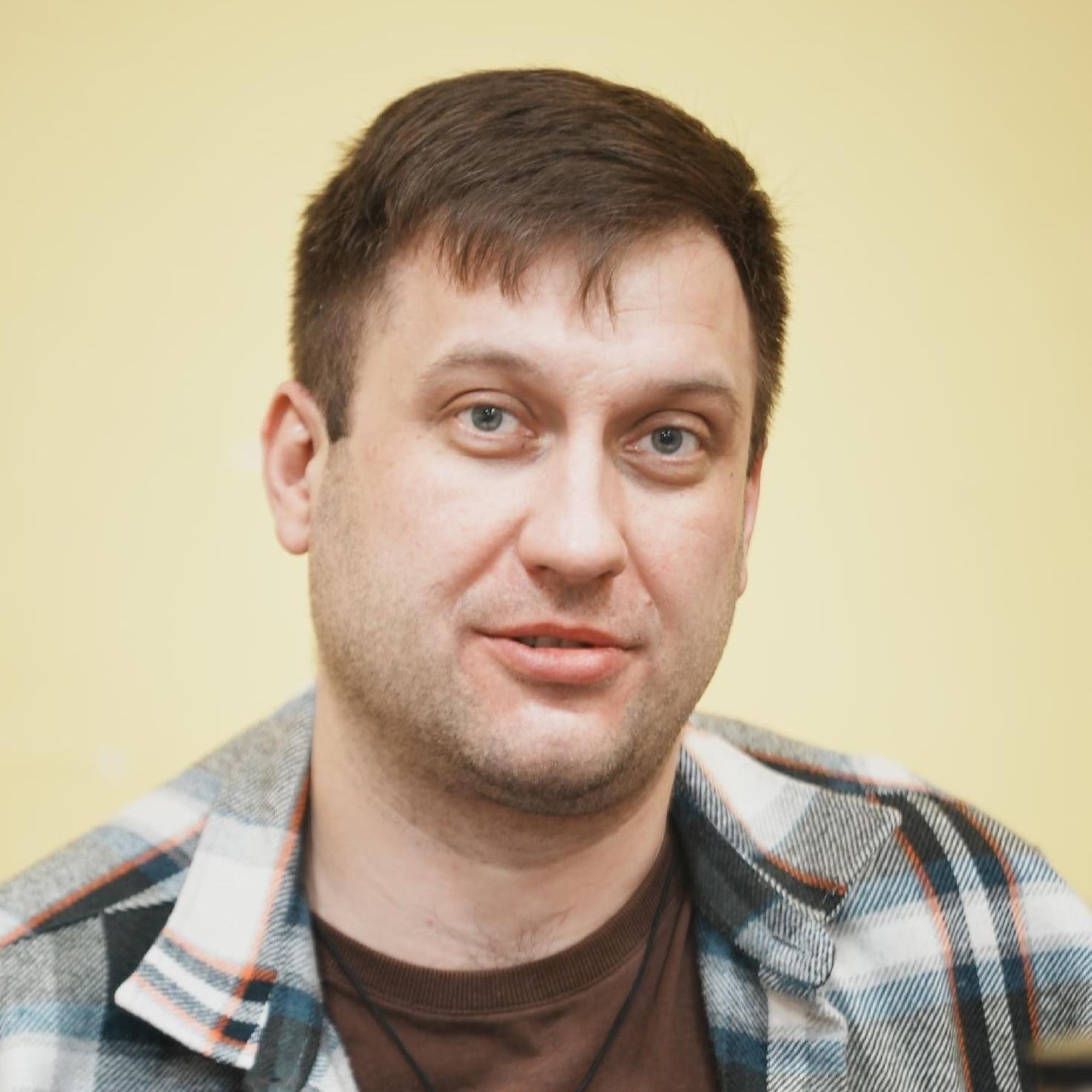 <p>Александр Струков </p>