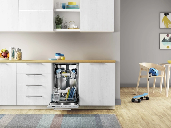 Новинки бытовой техники Whirlppol, Hotpoint, Indesit и KitchenAid на выставке Eurocucina (фото 27)