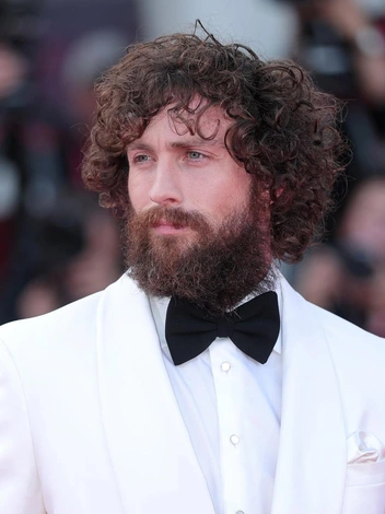 И способен совмещать динамику с драматической глубиной | Источник: aarontaylorjohnson / Instagram (экстремистская организация, деятельность запрещена на территории РФ)