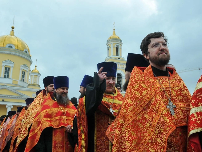 Крестный ход начнется от Свято-Троицкого кафедрального собора, расположенного на улице Розы Люксембург. | Источник: Артём Устюжанин / E1.RU