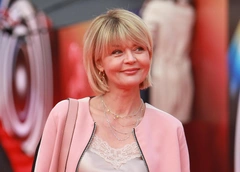 Юлия Меньшова про Анастасию Волочкову: «Я абсолютно ошиблась в ней. После интервью бесперебойно звонили мне, мужу, детям»