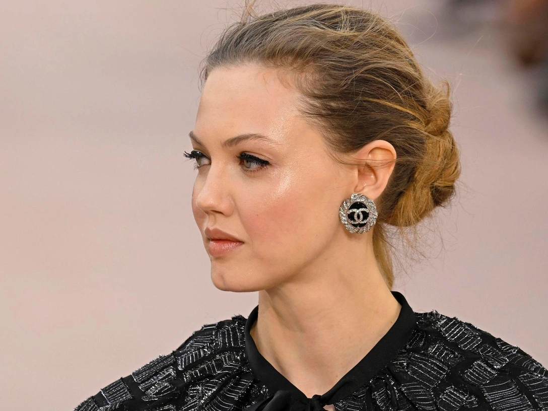 Матье Блази — новый креативный директор Chanel: как Дом изменится с его приходом | marieclaire.ru