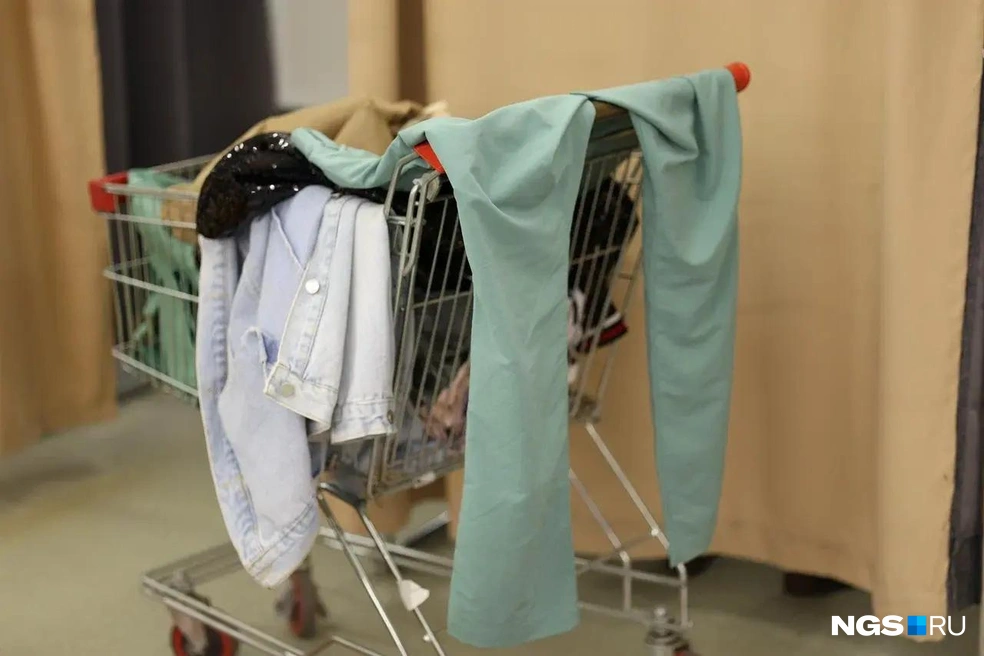 Изучите календарь скидок и приходите в секонд в самые выгодные дни или в день привоза (обычно предлагают скидку 10%) | Источник: Мария Тищенко / NGS.RU 