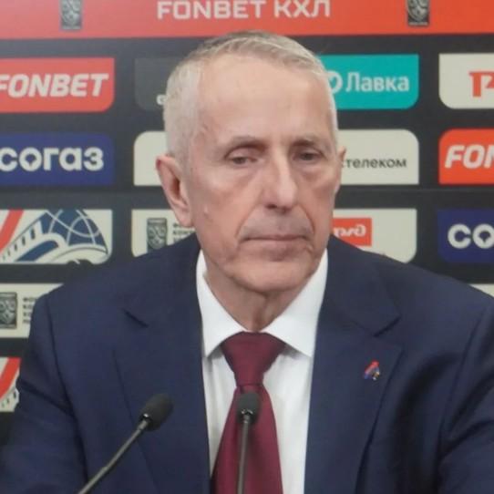 <p>Боб Хартли</p>