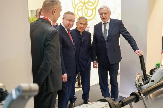 Губернатор Петербурга Александр Беглов заявил, что ПВО и силовики «показали класс» во время атаки БПЛА на город 3 июня | Источник: Пресс-служба администрации губернатора Петербурга