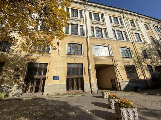 «Вавилов Лофту» готовят редевелопмент. Реально ли превратить бывший Институт оптики в жилье или апартаменты | Источник: Вавилов Лофт / «ВКонтакте»