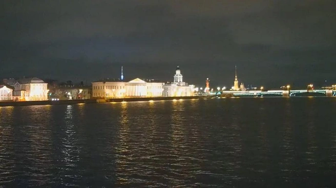 Аномальная погода в Петербурге продолжается | Источник: кадр супервидовой веб-камеры