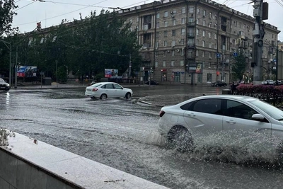 Волгоград затопило: ливень и работа ливневок