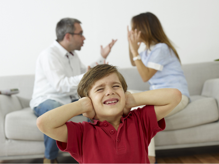 8 признаков, что вы росли в токсичной семье — проверьте себя
