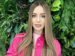 «Сдали ПЦР»: беременная Анастасия Костенко вышла на связь с кислородной маской