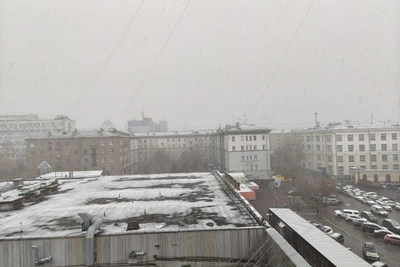 Новосибирск накрыл сильный снегопад