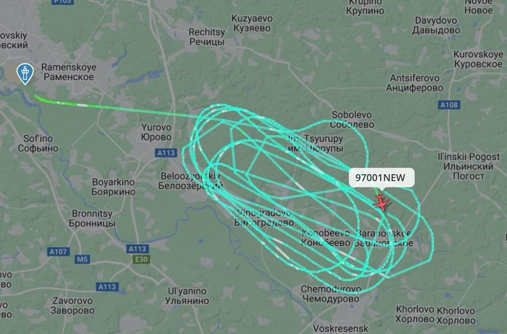 Самолет подал сигнал бедствия после 15:00 