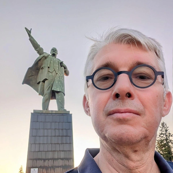Памятник Ильичу можно найти в каждом городе России | Источник: Клод Бруир