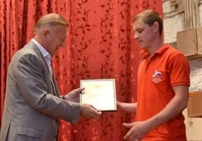 Ковалев наградил рязанского пахаря Шаля | ya62.ru