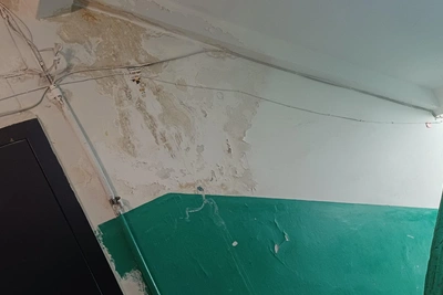 Волгоградка пошла в суд на управляющую компанию дома