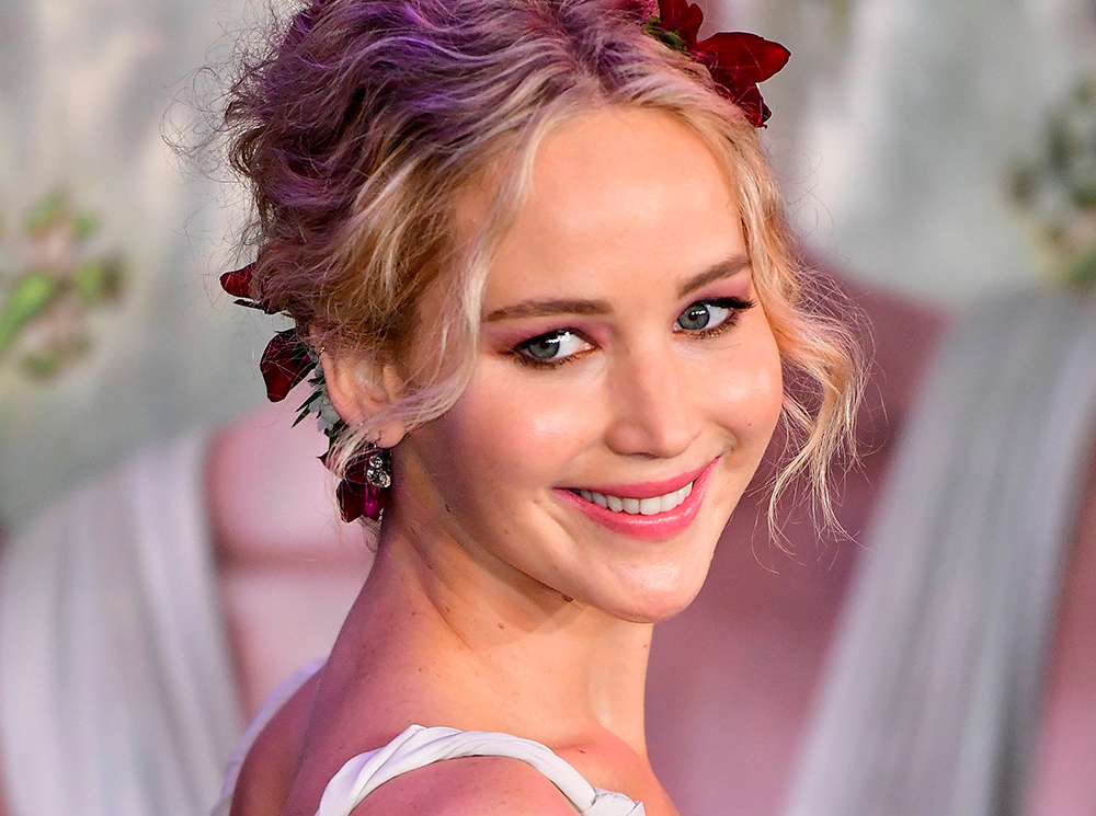 Дженнифер Лоуренс: «С возрастом все меньше думаю о детях» | marieclaire.ru