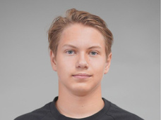 17-летний хоккеист Евгений Хвалько умер от укуса клеща