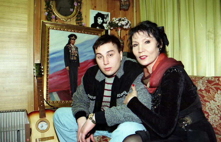 Джуна с сыном Вахтангом
