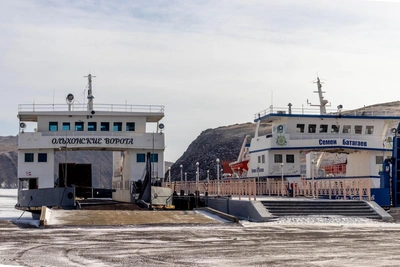 Глава района сообщил о прекращении паромного сообщения на Ольхон