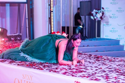 Siberian Cruella Does Planks in Heels and Kokoshnik