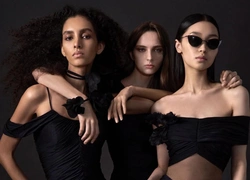 Қазақ модель қызы DEFFO лақап атымен Vera Wang x Pronovias топтамасындағы қалыңдықтың құрбысы образында