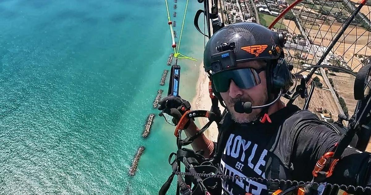 Парашютист Баумгартнер, прыгнувший из стратосферы, умер во время полета на параплане