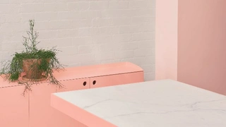 Розовые грезы: яркий офис в Мельбурне