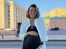 Беременную Тодоренко едва не отправили на кесарево сечение: «Сердечко подозрительно активно. Возможно гипоксия»