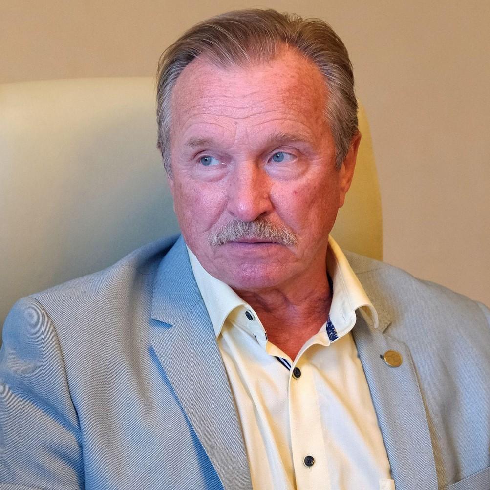 <p>Алексей Белоусов</p>