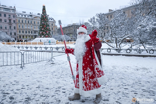 Совсем скоро начнутся длинные выходные | Источник: Александр Гальперин / FONTANKA.RU