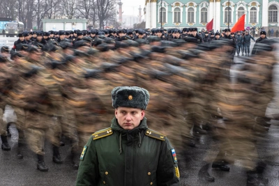 Мазур продлил повышенные выплаты для участников СВО до марта 2026