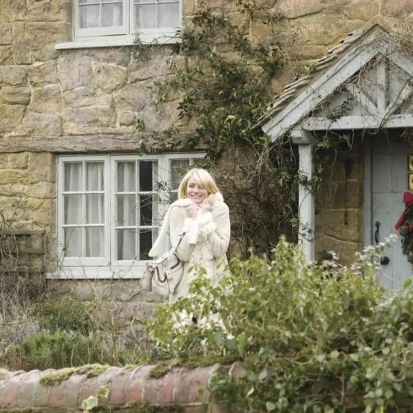 Лёгкий и романтичный ромком 2000-тысячных о смелости и жажде перемен | Источник: kinopoisk.ru