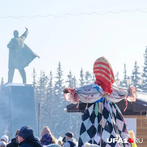 А ты уже ел блины???  | Источник: Булат Салихов / UFA1.RU