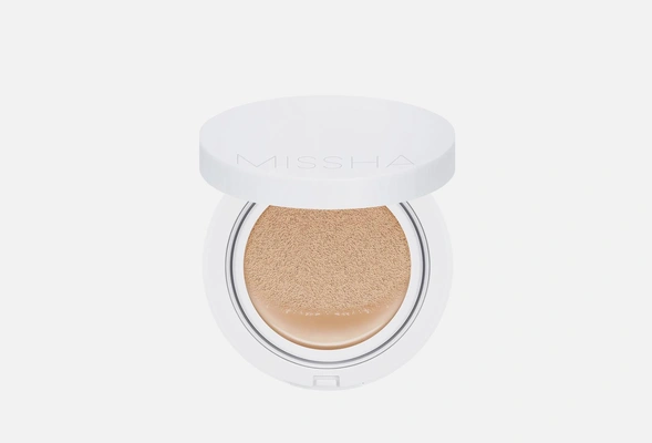Тональный кушон с SPF50+ PA+++ Missha Magic Moist Up