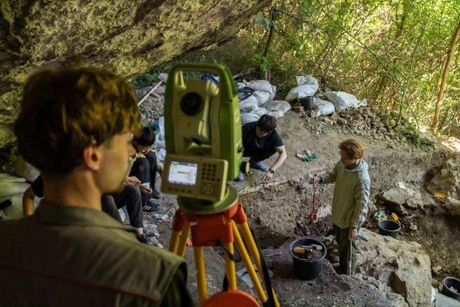 в гроте долго время жили люди | Источник: subtropras.ru