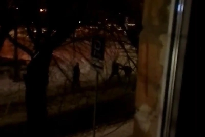 Драка у волгоградского ночного клуба снята на видео