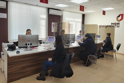 В МФЦ на Сахалине расширили перечень льготников для обслуживания без очереди