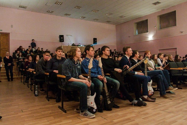 Конкурс гитарной песни | Источник: Ксения Зимина