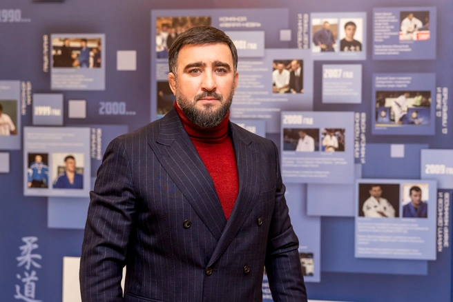 Заслуженный мастер спорта Мансур Исаев | Источник: ПГ «КОНАР»