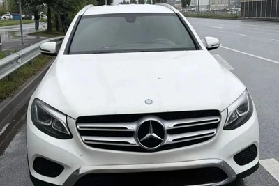 В Казани арестовали Mercedes с долгом 64 млн