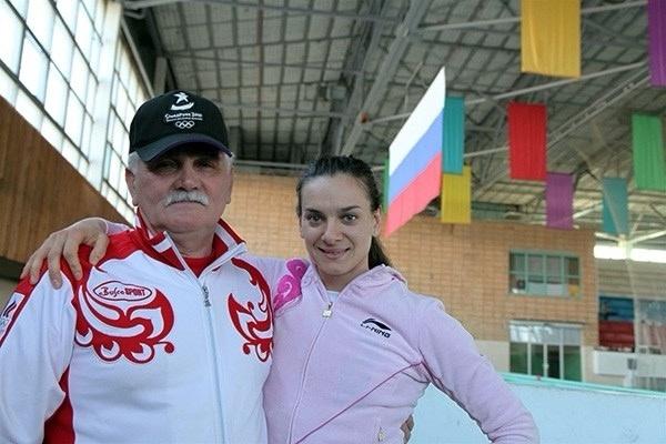 Коллеги не дают Исинбаеву в обиду